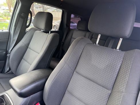 Used 2018 Jeep Grand Cherokee Laredo image 12