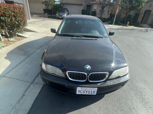 Used 2005 BMW 325i Sedan image 4