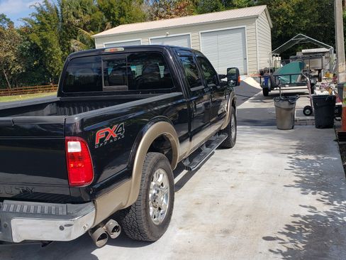 Used 2014 Ford F250 Lariat w/ Lariat Interior Package image 14