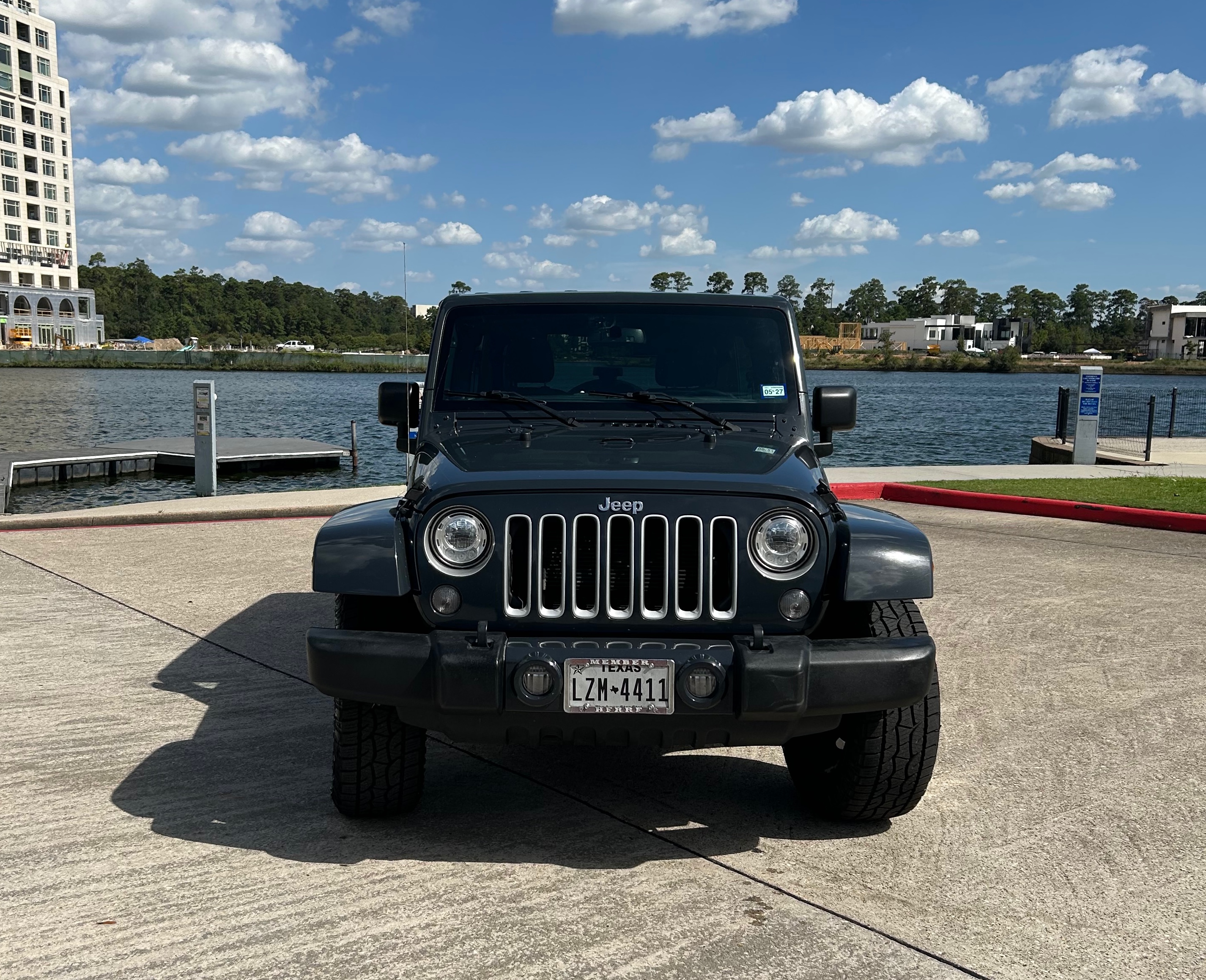 Used 2018 Jeep Wrangler Unlimited Sahara AWD/4WD image 5