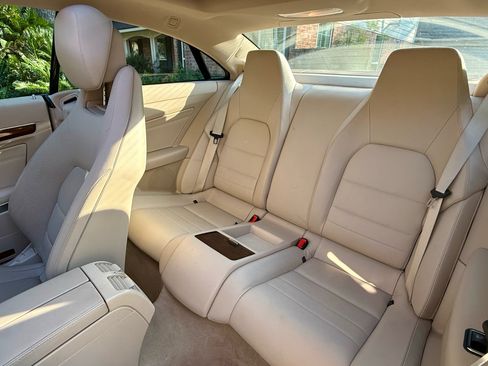 Used 2014 Mercedes-Benz E 350 Coupe image 9