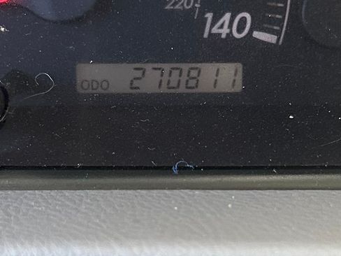 Used 2006 Toyota Camry LE image 2