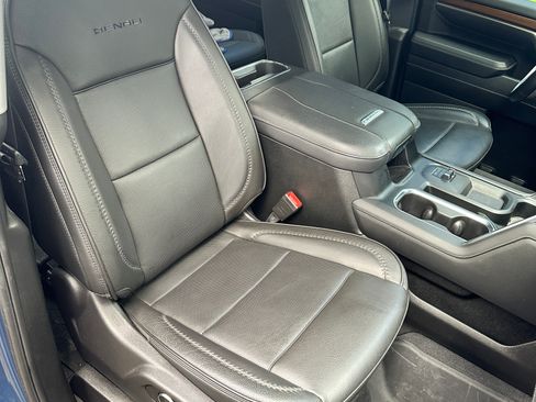 Used 2024 GMC Sierra 2500 Denali w/ Denali Reserve Package AWD/4WD image 15