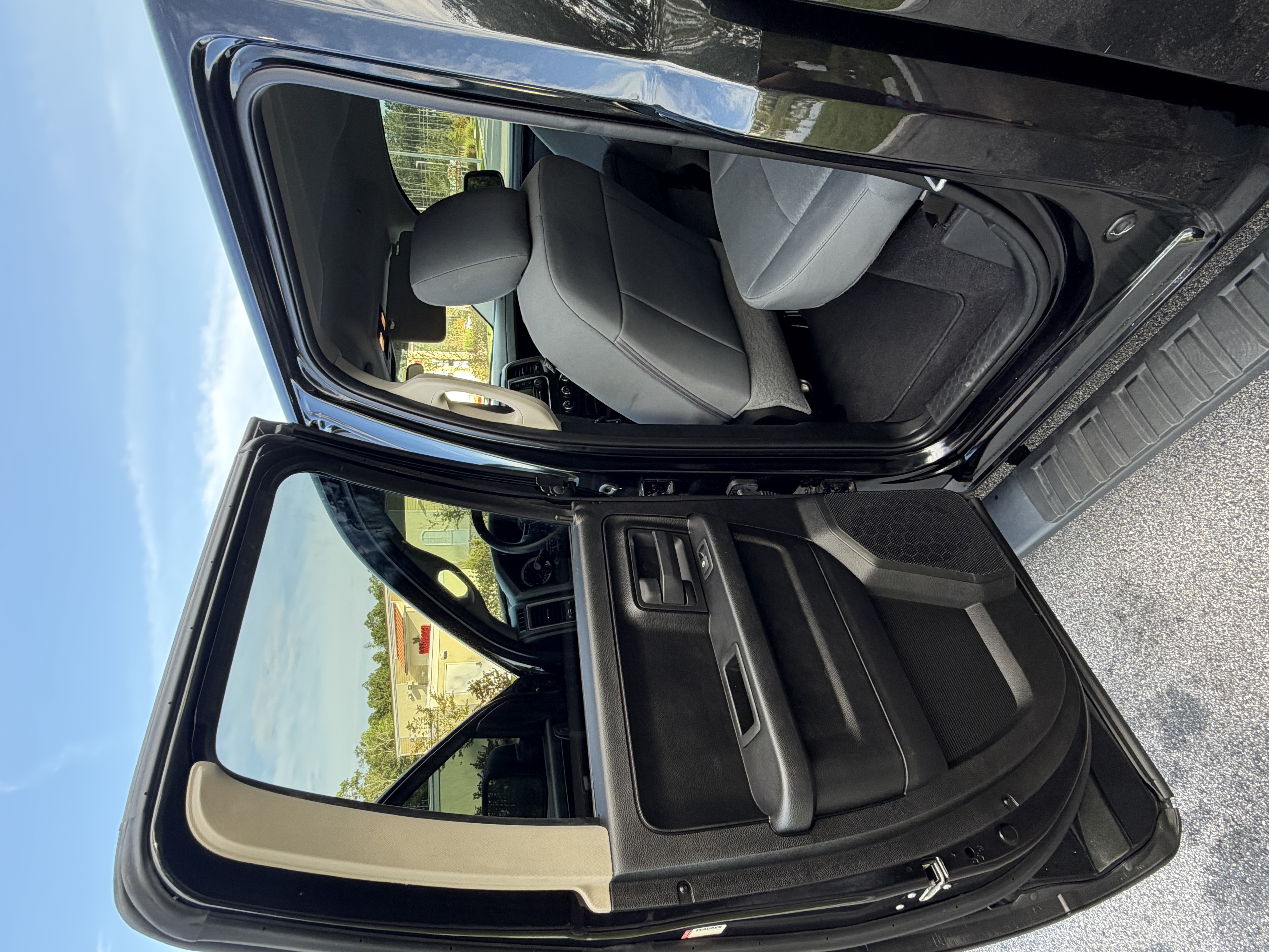 Used 2019 RAM 1500 ST w/ SXT Plus Group AWD/4WD image 14