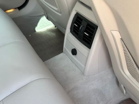 Used 2013 BMW 328i Sedan RWD image 10