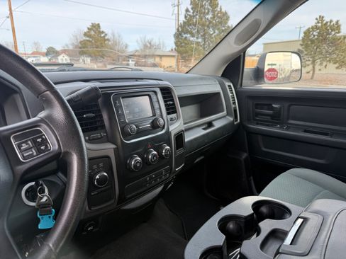 Used 2016 RAM 2500 Tradesman w/ Chrome Appearance Group image 22