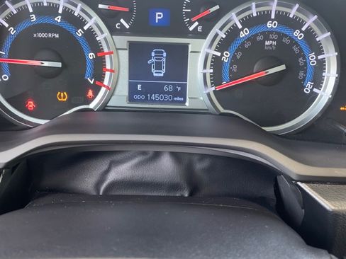 Used 2015 Toyota 4Runner Limited image 6