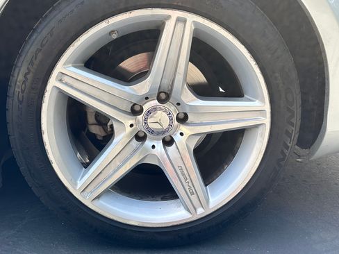 Used 2011 Mercedes-Benz CLS 550 image 11