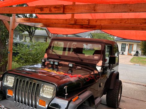 Used 1993 Jeep Wrangler 4WD image 2
