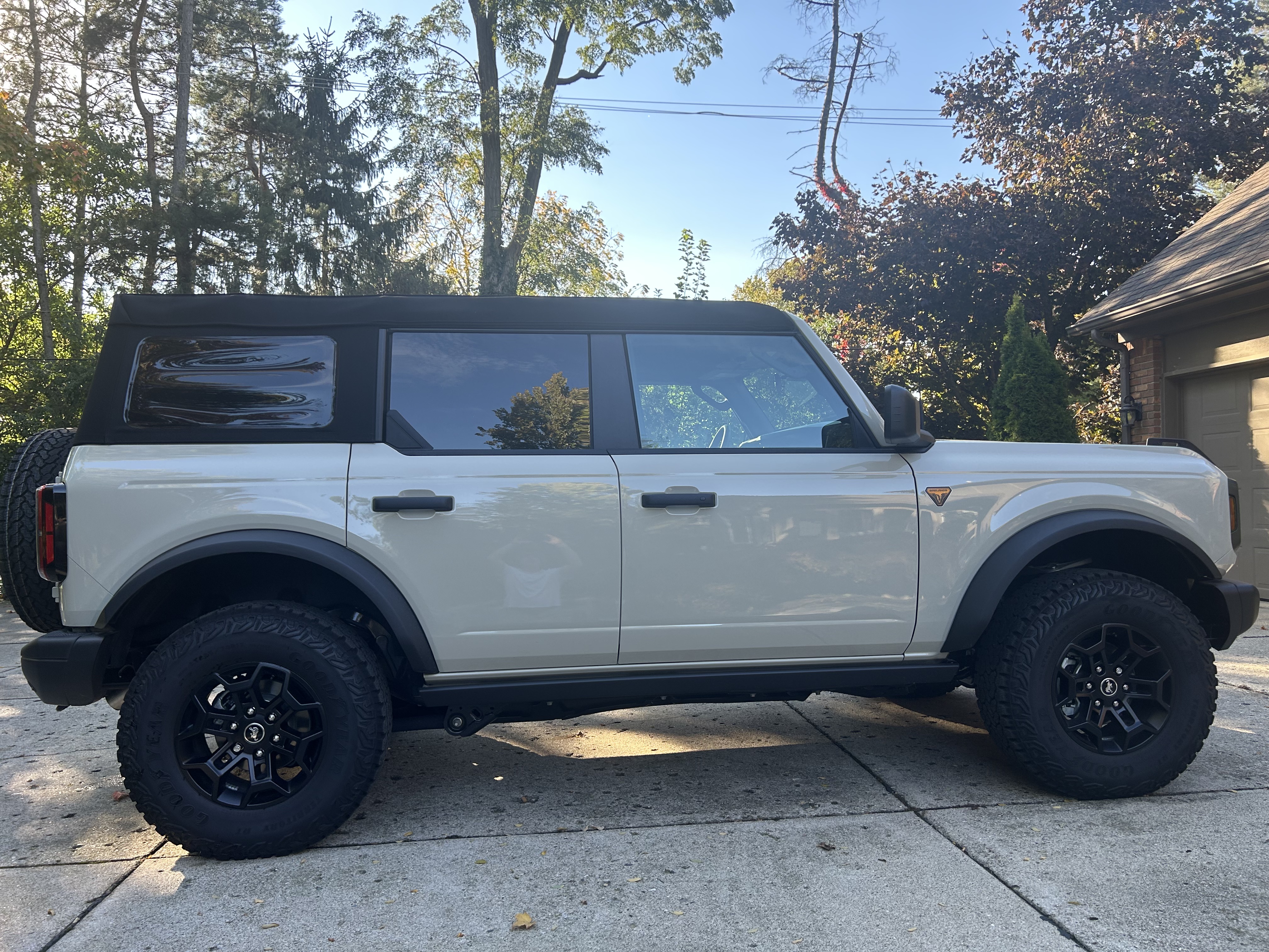 Used 2026 Ford Bronco Badlands AWD/4WD image 2