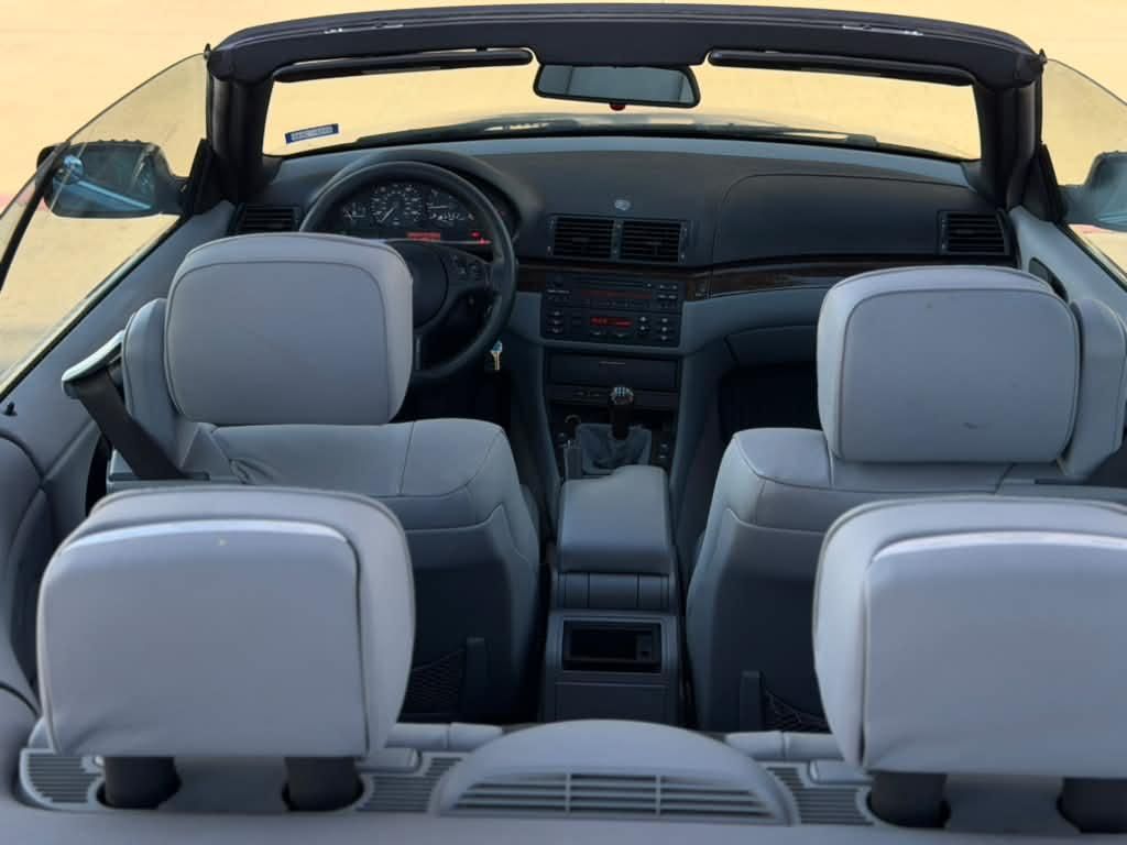 Used 2004 BMW 325Ci Convertible RWD image 10