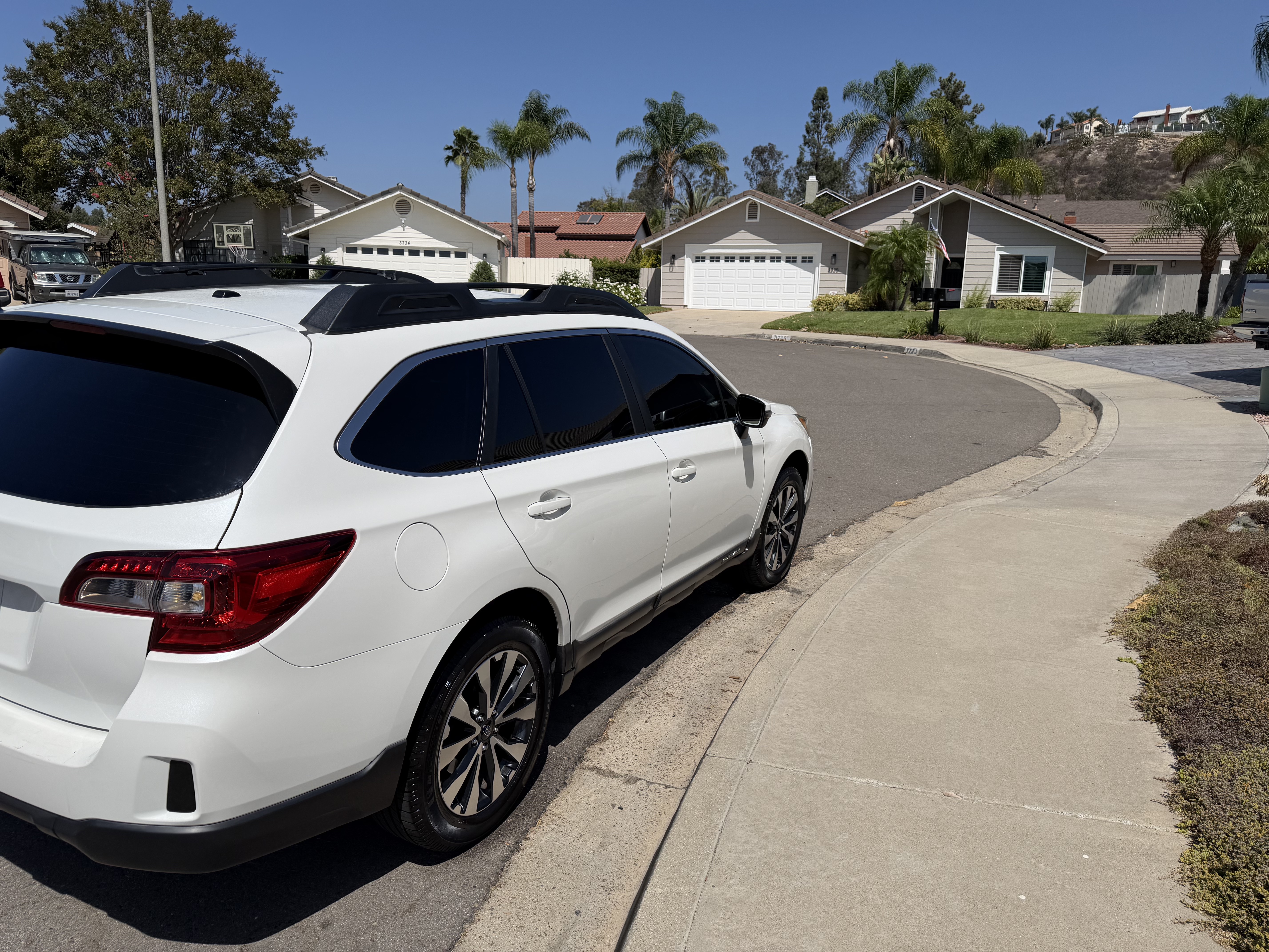 Used 2015 Subaru Outback 3.6R Limited AWD/4WD image 8