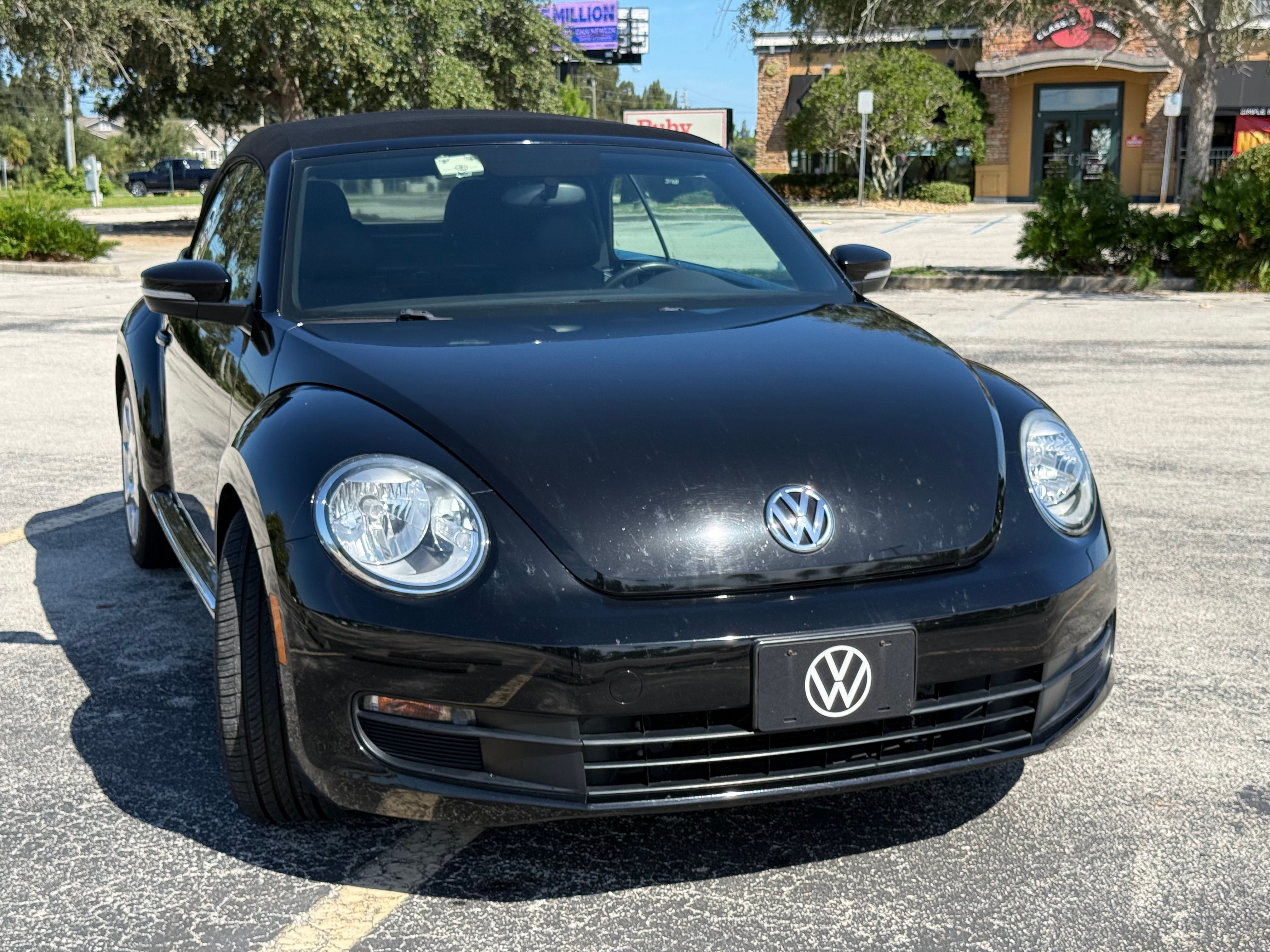 Used 2014 Volkswagen Beetle 2.5 FWD image 22