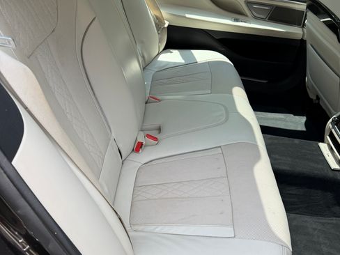 Used 2016 BMW 740i RWD image 5