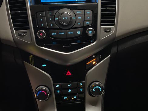 Used 2016 Chevrolet Cruze LS FWD image 19