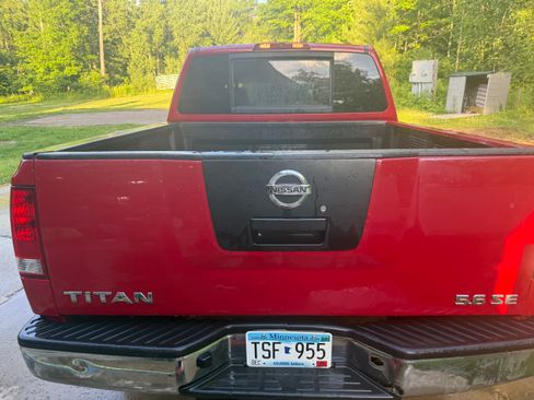 Used 2008 Nissan Titan SE AWD/4WD image 4
