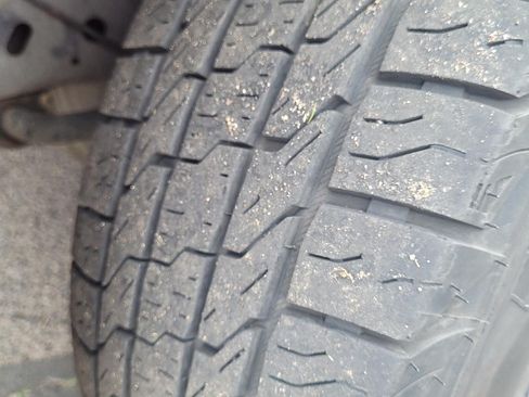 Used 2003 Ford Explorer image 8