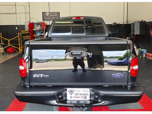 Used 1999 Ford F150 Lightning RWD image 2
