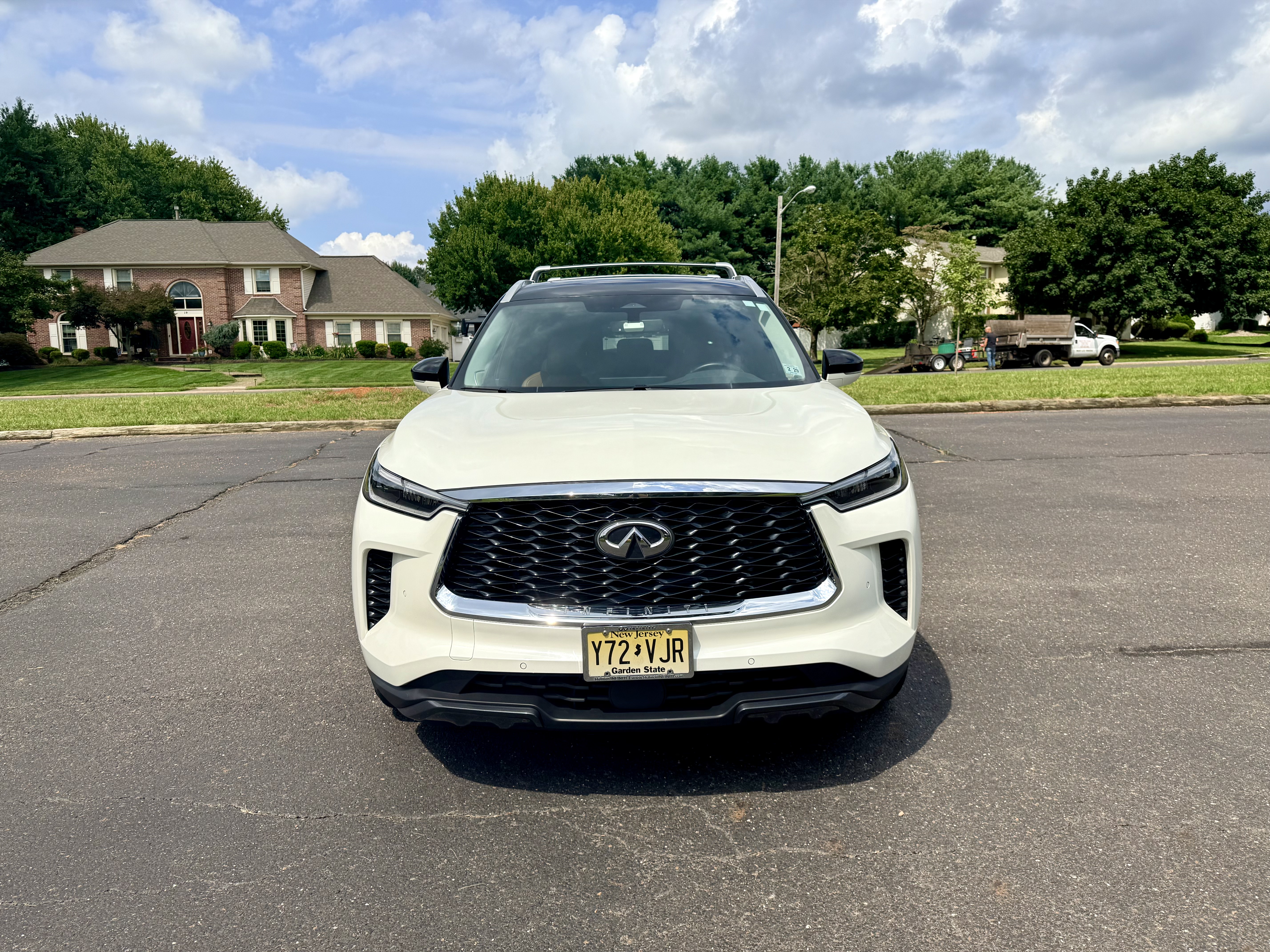 Used 2024 INFINITI QX60 Sensory AWD/4WD image 2