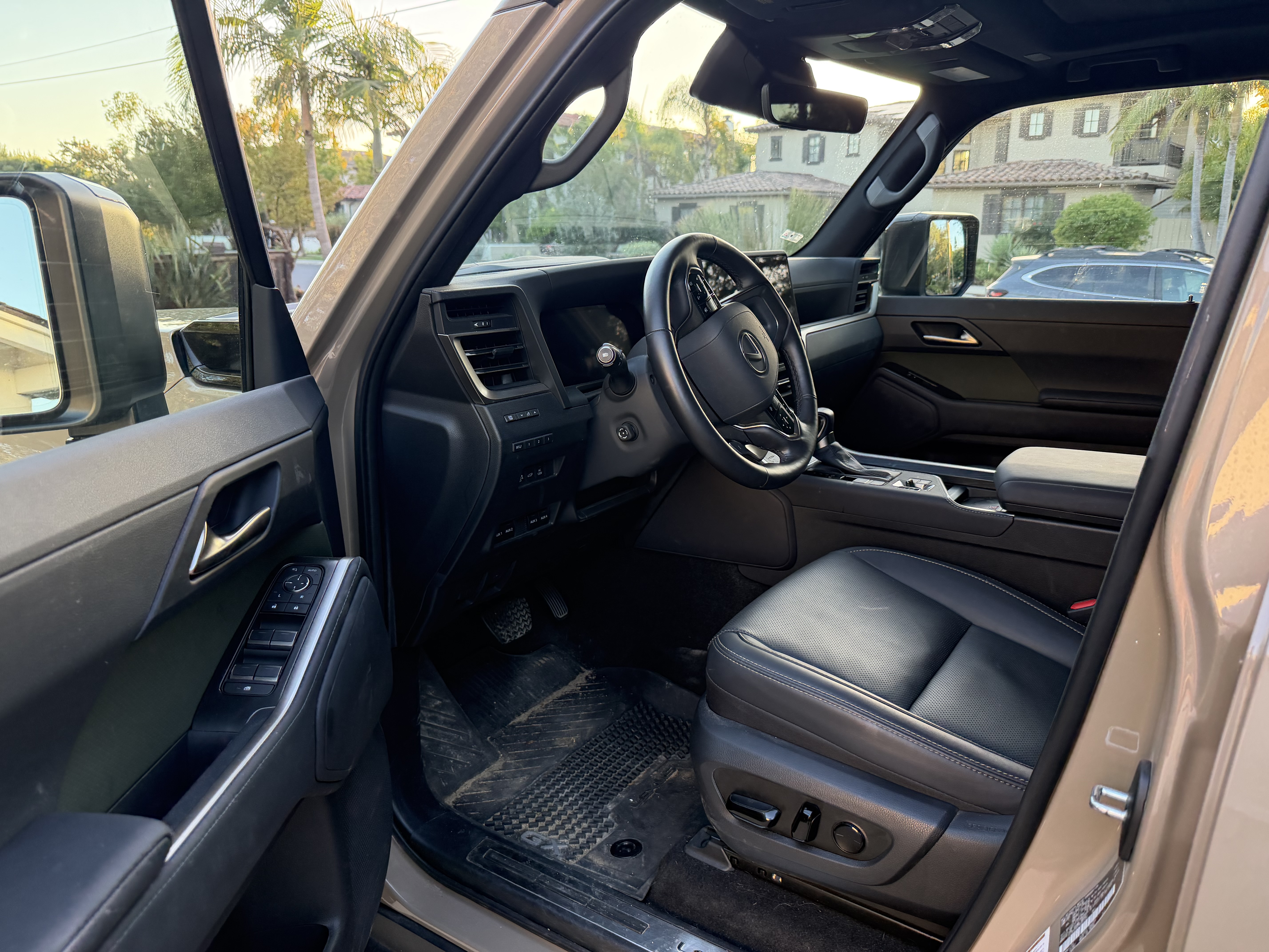 Used 2026 Lexus GX 550 w/ Accessory Package (32) AWD/4WD image 8
