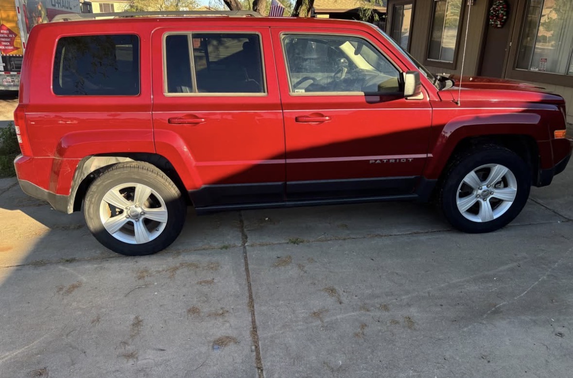 Used 2012 Jeep Patriot Sport w/ PWR Value Group AWD/4WD image 6