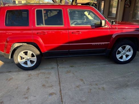 Used 2012 Jeep Patriot Sport w/ PWR Value Group AWD/4WD image 6