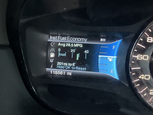 Used 2012 Ford Edge SEL image 28