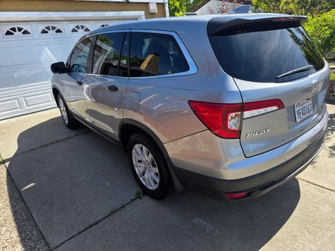 Used 2019 Honda Pilot LX image 9
