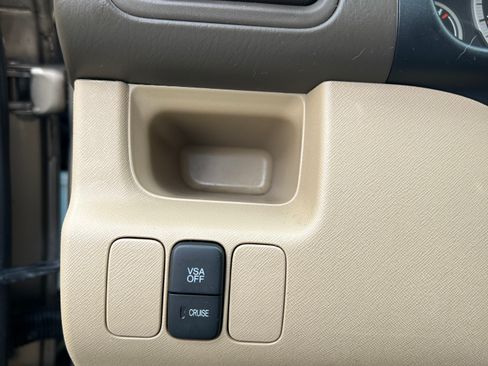 Used 2006 Honda CR-V LX image 14