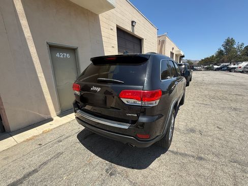 Used 2015 Jeep Grand Cherokee Limited w/ Luxury Group II RWD image 4