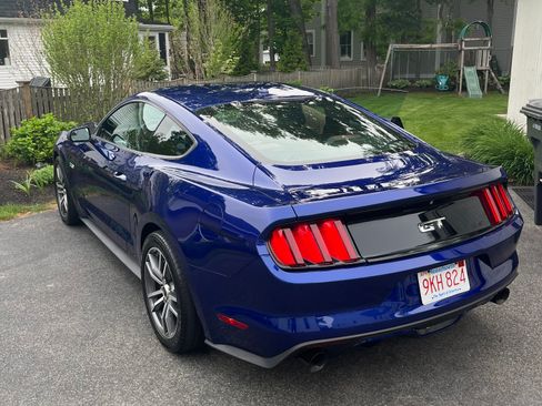 Used 2015 Ford Mustang GT Premium RWD image 5