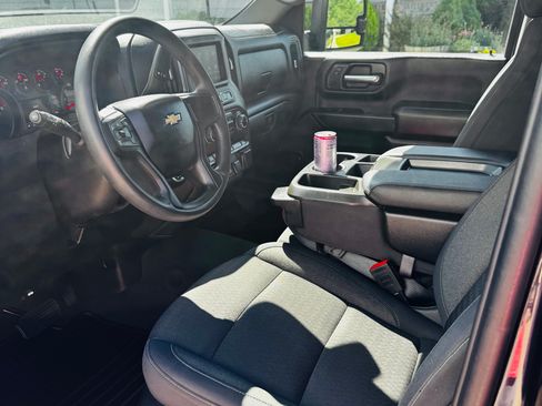 Used 2024 Chevrolet Silverado 2500 Custom w/ Custom Value Package AWD/4WD image 6