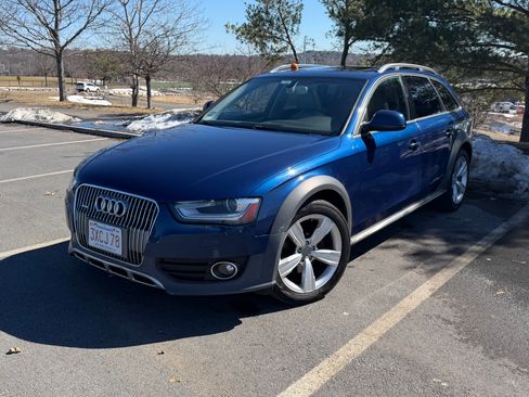 Used 2013 Audi A4 Premium Plus w/ Premium Plus Pkg image 2