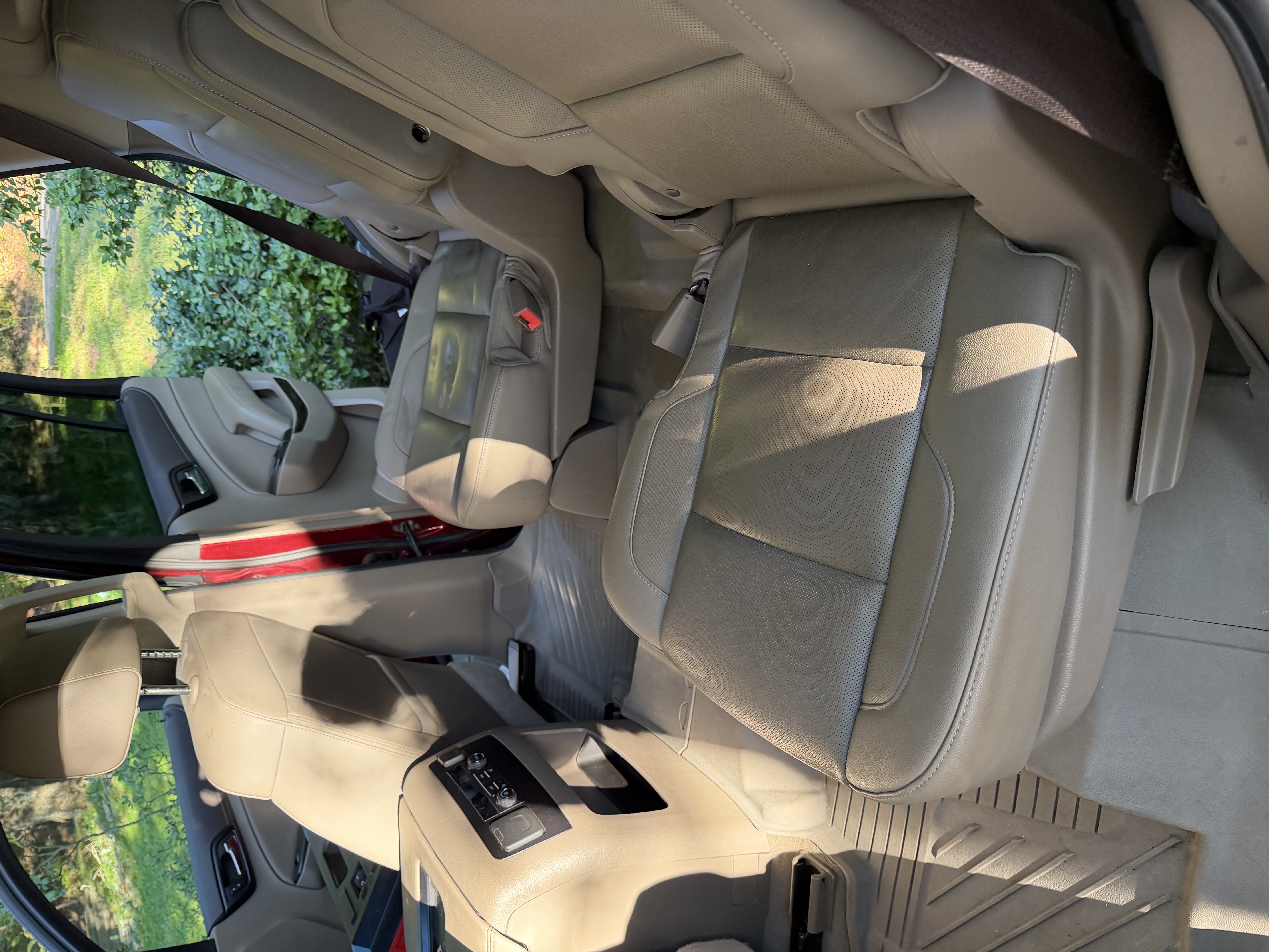 Used 2019 GMC Yukon SLT w/ HD Trailering Package RWD image 16