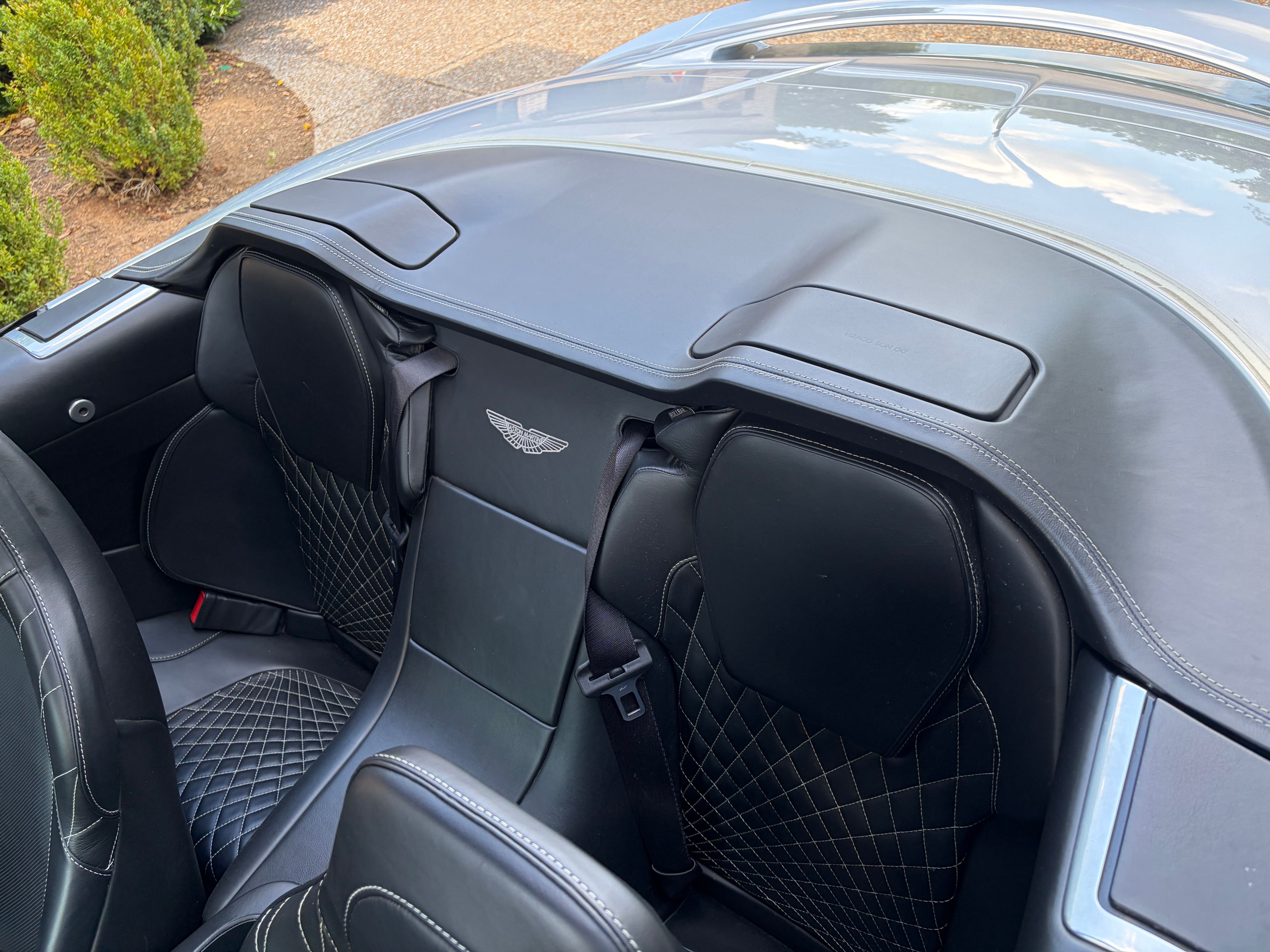Used 2018 Aston Martin Vanquish S RWD image 31