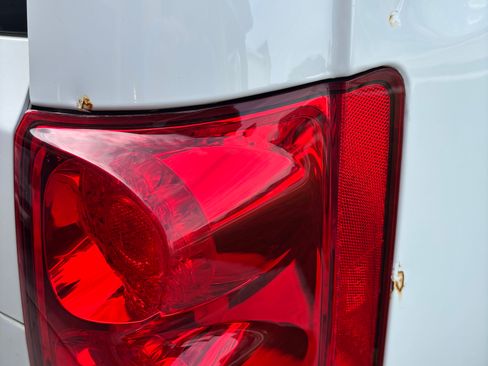 Used 2018 Dodge Grand Caravan SE FWD image 6