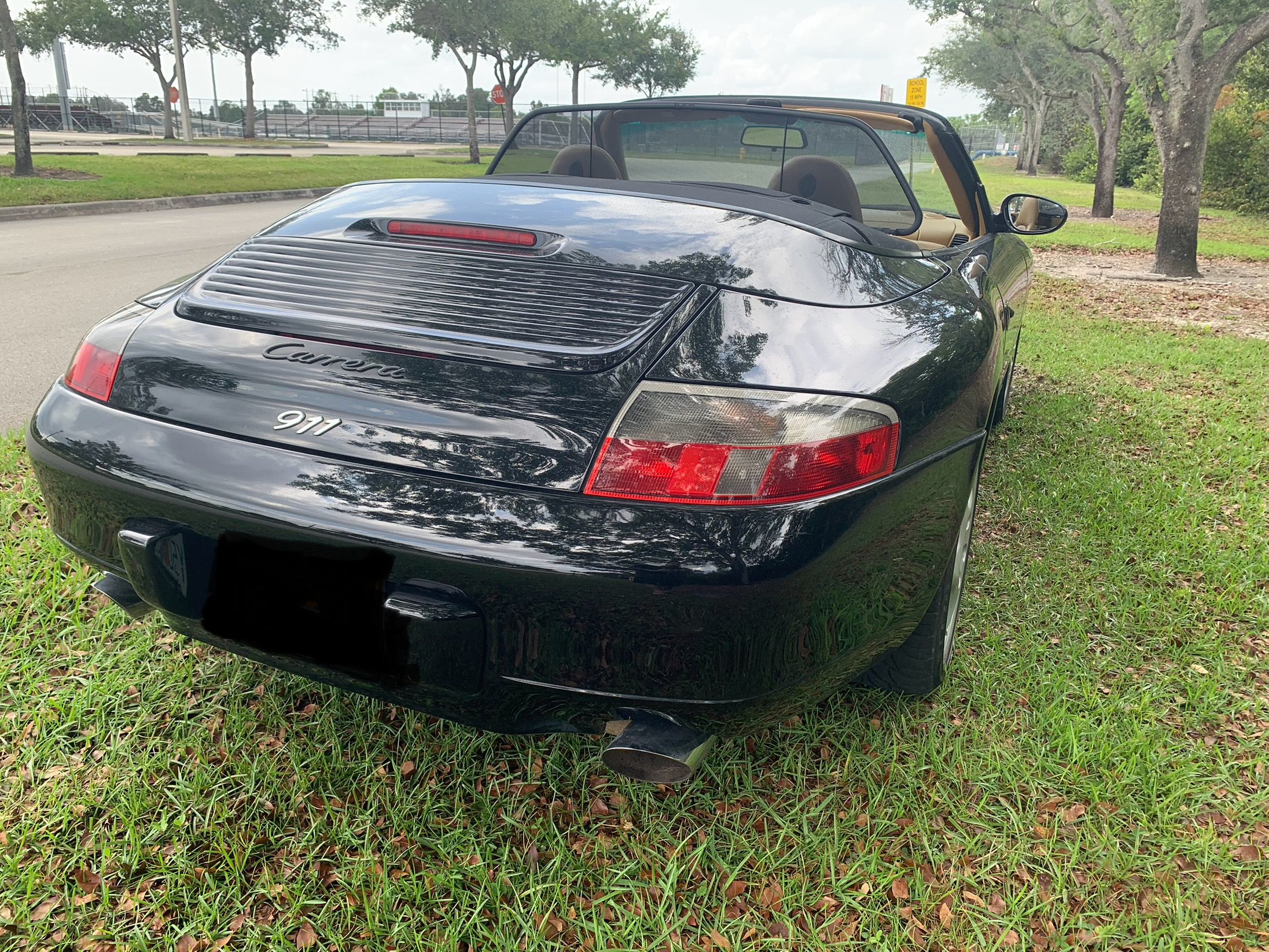 Used 2000 Porsche 911 Cabriolet image 5