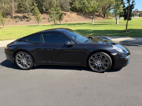 Used 2016 Porsche 911 Carrera 4 Black Edition image 10