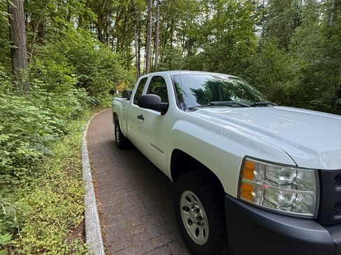 Used 2012 Chevrolet Silverado 1500 W/T AWD/4WD image 5