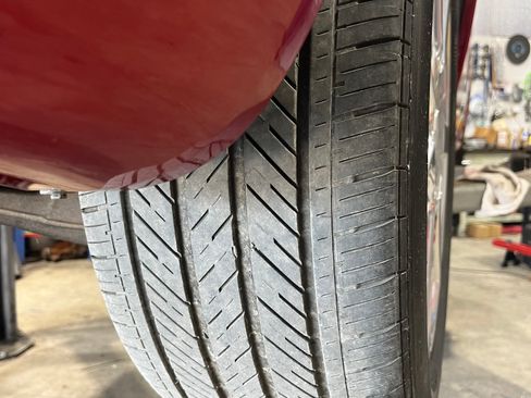 Used 2005 Cadillac XLR image 29