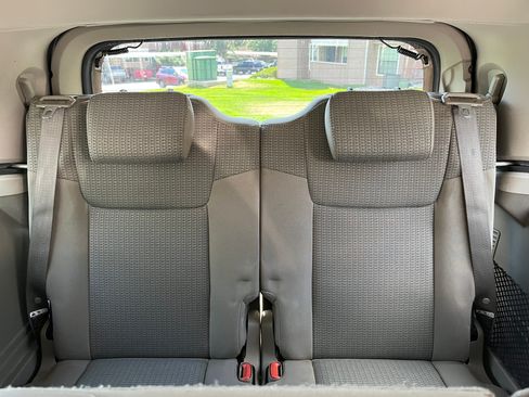 Used 2006 Jeep Commander 4WD image 19