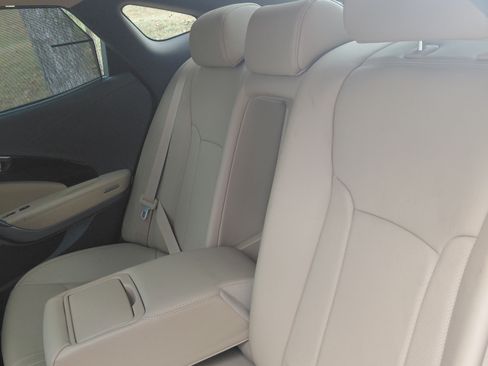 Used 2014 Hyundai Azera Limited w/ Option Group 02 FWD image 11
