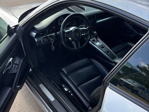 Used 2017 Porsche 911 Carrera S RWD image 5