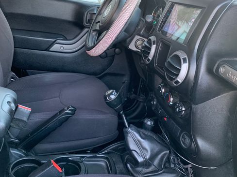 Used 2013 Jeep Wrangler Sport image 8