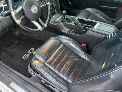 Used 2013 Ford Mustang GT Premium RWD image 11