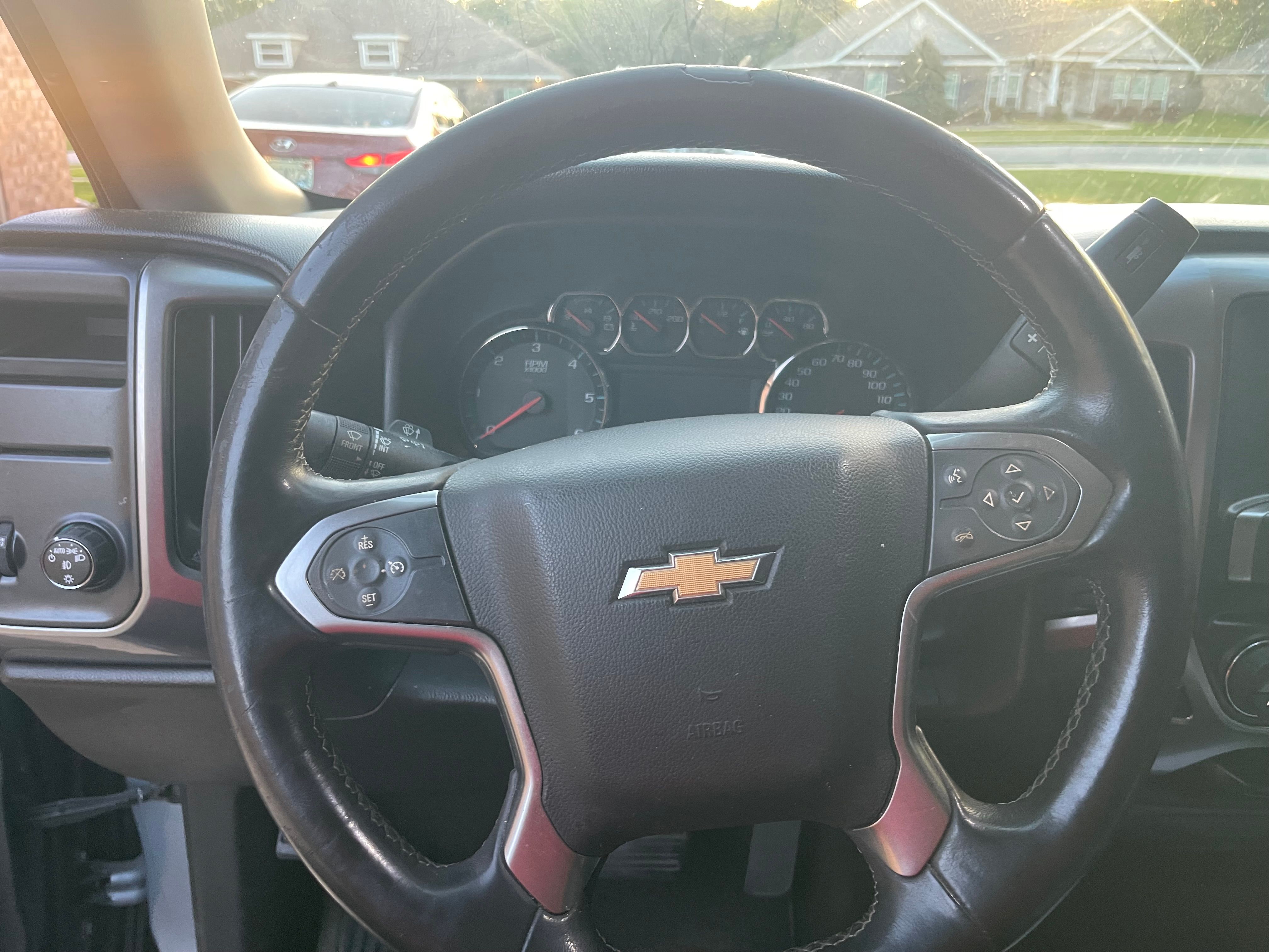 Used 2015 Chevrolet Silverado 1500 LT w/ LT Convenience Package RWD image 1