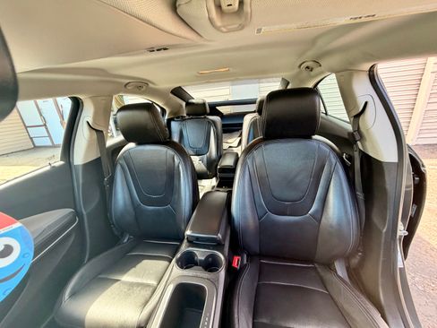 Used 2014 Chevrolet Volt Premium w/ Premium Trim Package image 11