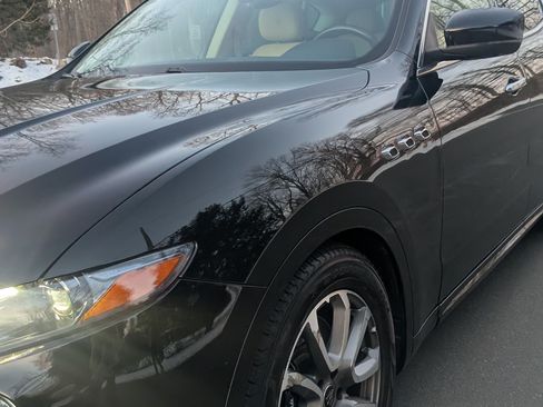 Used 2020 Maserati Levante S image 9