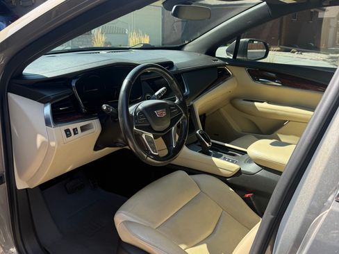 Used 2019 Cadillac XT5 Luxury AWD/4WD image 11