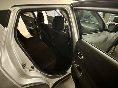 Used 2013 Nissan Juke SV w/ Interior Illumination Pkg image 10